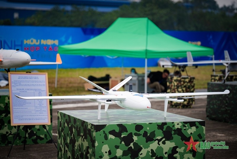 Dan UAV hien dai cua Viet Nam gop mat tai Vietnam Defense Expo 2024-Hinh-6