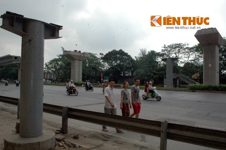 Cau di bo Ha Noi bat ngo bien mat sau mot dem-Hinh-8