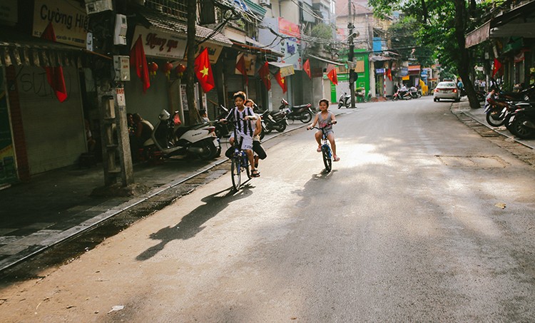 Ha Noi binh lang trong sang ngay nghi le 30/4-Hinh-11