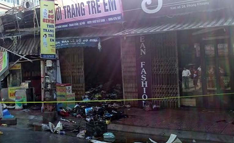 Chay cho Phung Khoang Ha Noi, 4 nguoi bong nang