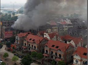 Khoi den ngut troi tai Thien duong Bao Son, dan do ra 