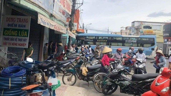 Kinh hoang nhung vu xe khach tai nan trong nam 2019-Hinh-29