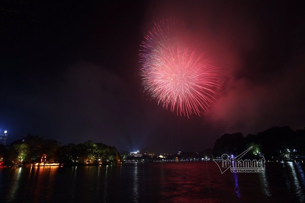 Du bao thoi tiet 30 Tet: Mien Nam nang dep, mien Bac lanh ret