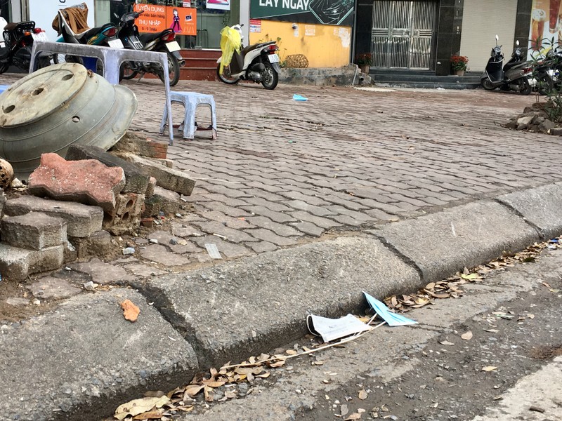 Tranh cuop nhau mua khau trang y te roi lai vut day duong... lieu co thanh o dich?-Hinh-3