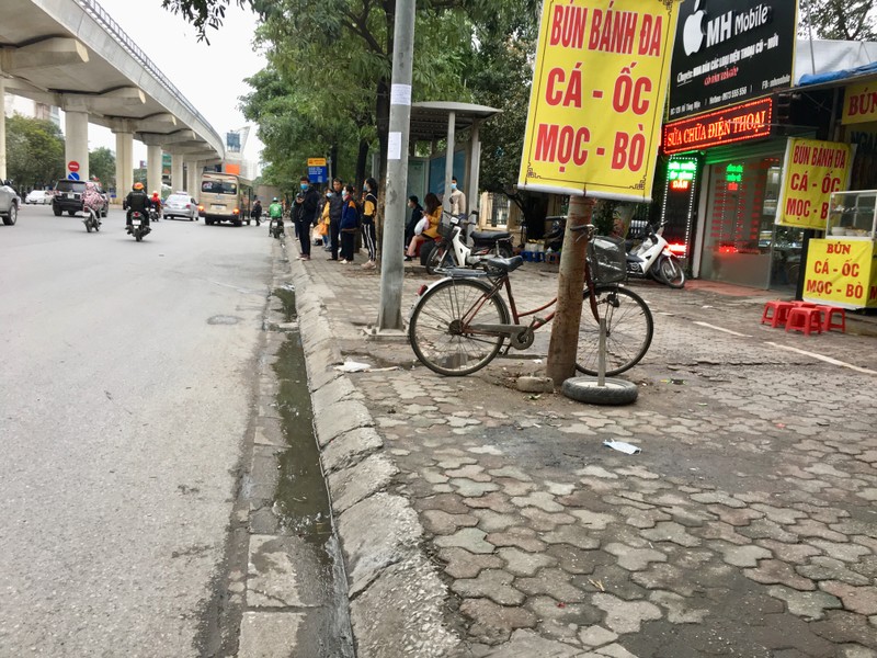 Tranh cuop nhau mua khau trang y te roi lai vut day duong... lieu co thanh o dich?-Hinh-6