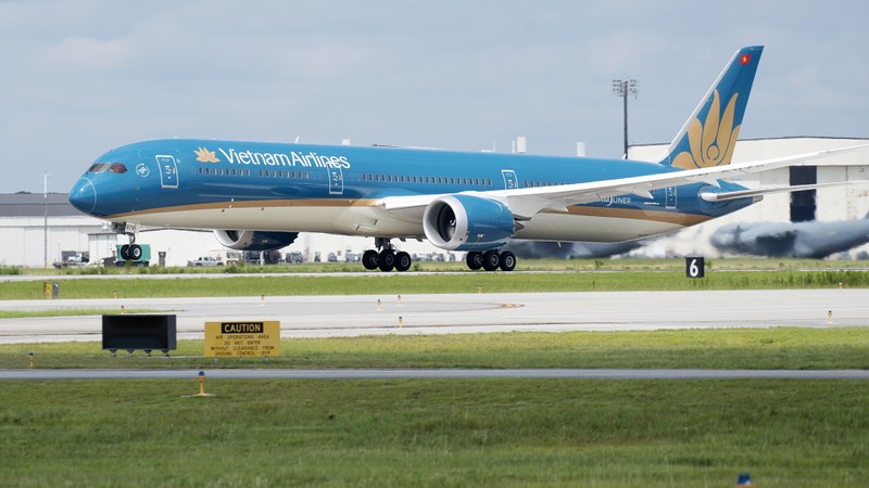 Vietnam Airlines tam dung cho khach tu chau Au ve de phong chong dich Covid-19