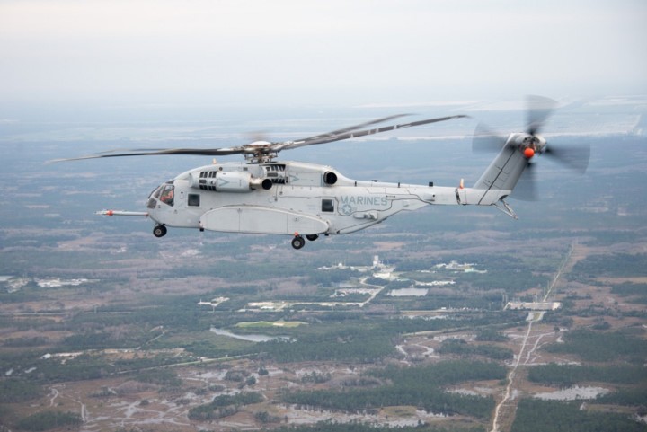 CH-53K doi thu  duy nhat cua &quot;ngua tho&quot; Mi-26T2 Nga-Hinh-12