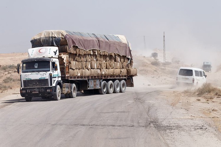 Nong: Hinh anh dau tien ben trong Deir Ezzor sau ngay giai vay-Hinh-6