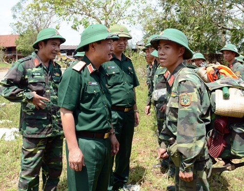 Bo doi ra suc giup dan khac phuc hau qua bao so 10-Hinh-4