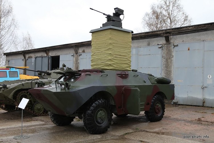 Bien BRDM-2 cua Viet Nam thanh robot chien dau, tai sao khong?-Hinh-4