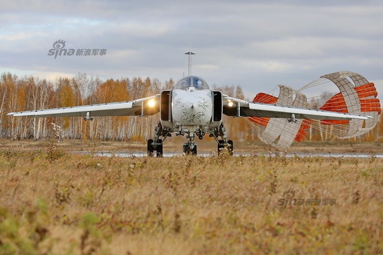 Vi sao Nga khong the thay the Su-24M2 tai Syria?-Hinh-3