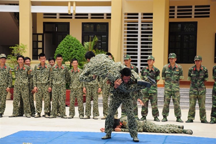 Bat ngo &quot;do nghe&quot; giup dac cong Viet Nam tro nen vo hinh-Hinh-20