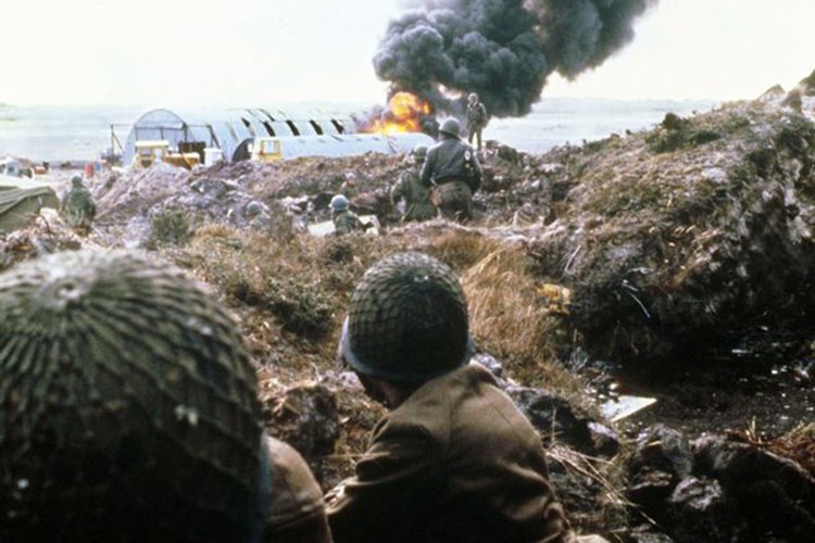 Ve tinh Lien Xo danh chim tau chien Anh trong Chien tranh Falkland-Hinh-2