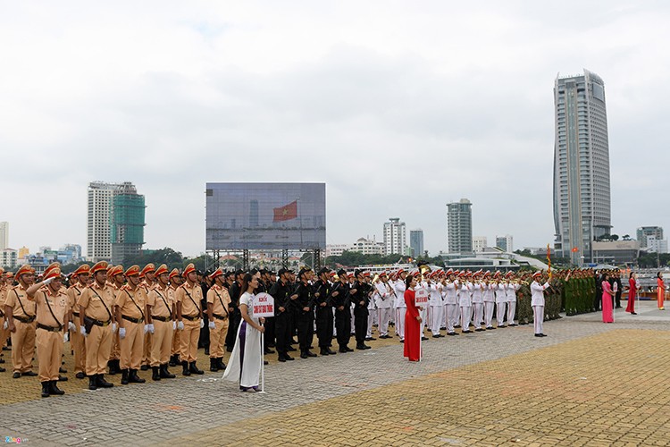 Ham ho dan xe dac chung bao ve Tuan le Cap cao Apec