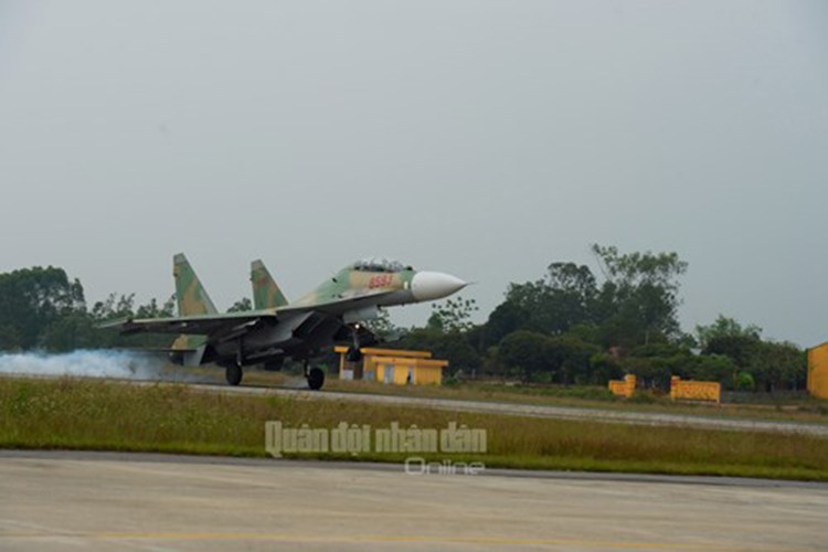 Dieu gi tao nen suc manh “Ho mang chua” Su-30MK2 Viet Nam?-Hinh-14