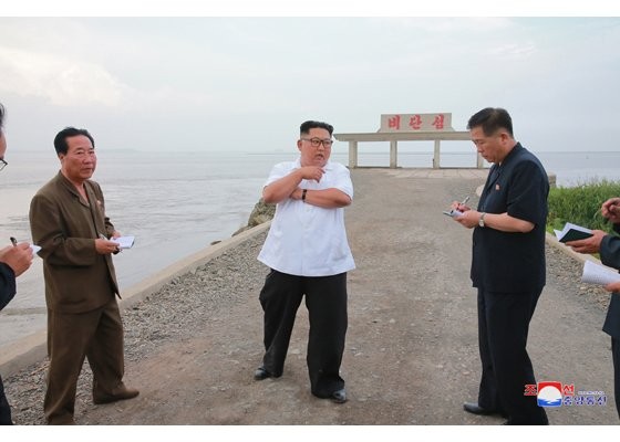 Ong Kim Jong Un thi sat khu kinh te gan bien gioi Trung Quoc-Hinh-6