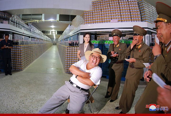 Ngo ngang voi ve binh di cua lanh dao Trieu Tien Kim Jong Un-Hinh-23