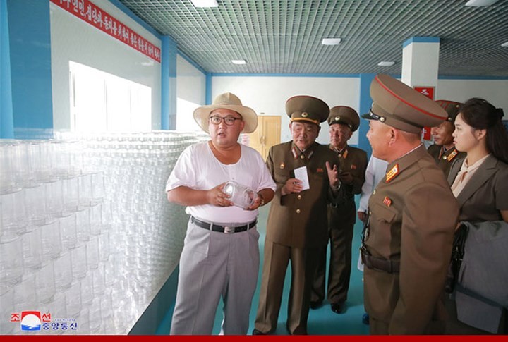 Ngo ngang voi ve binh di cua lanh dao Trieu Tien Kim Jong Un-Hinh-6