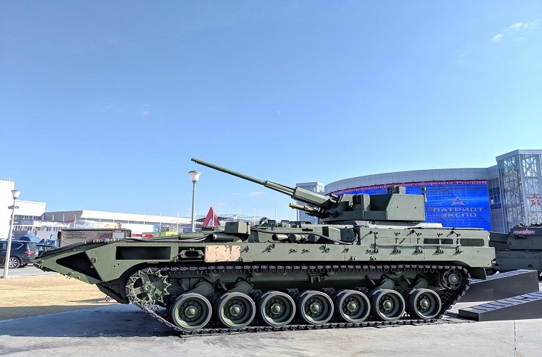 Khong can ten lua, T-15 Armata Nga van ban ha duoc M1 Abrams?