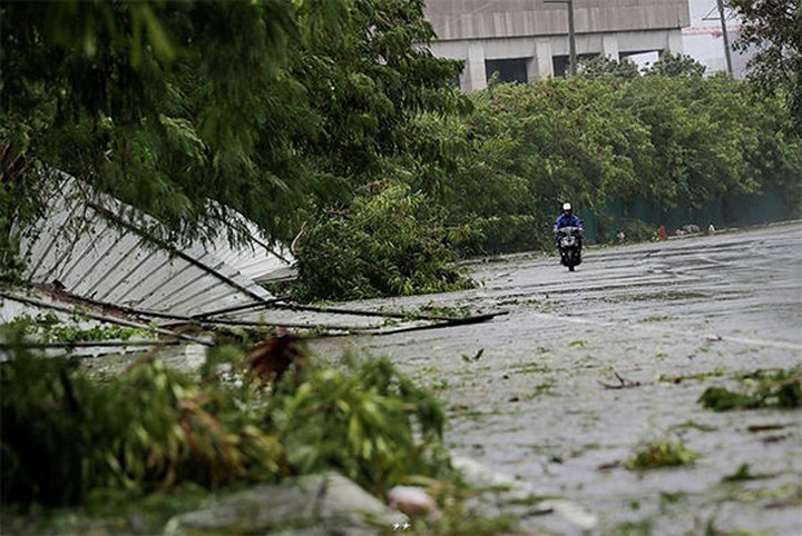 Tan pha nang ne Philippines, bao Mangkhut dang tien thang den Viet Nam-Hinh-11