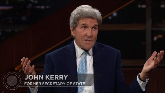 Cuu ngoai truong Kerry lai nang loi voi Tong thong Trump