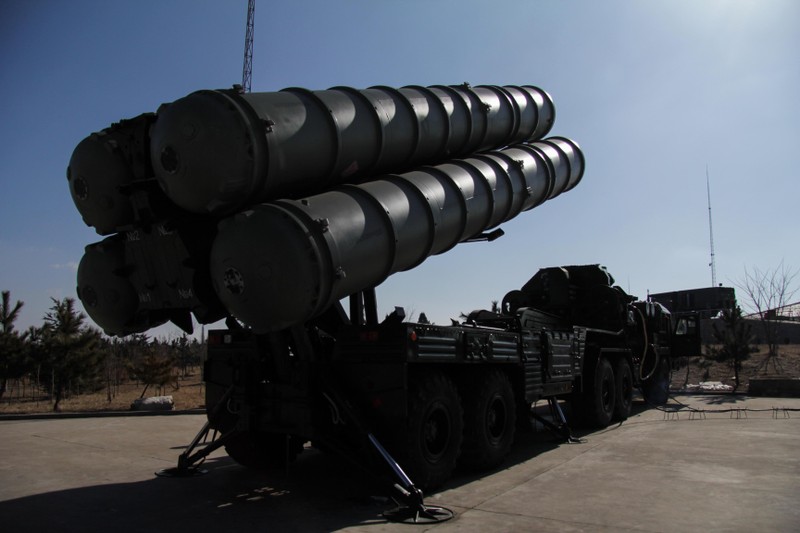 Ai dang dieu khien to hop ten lua S-300 cua phong khong Syria?-Hinh-15