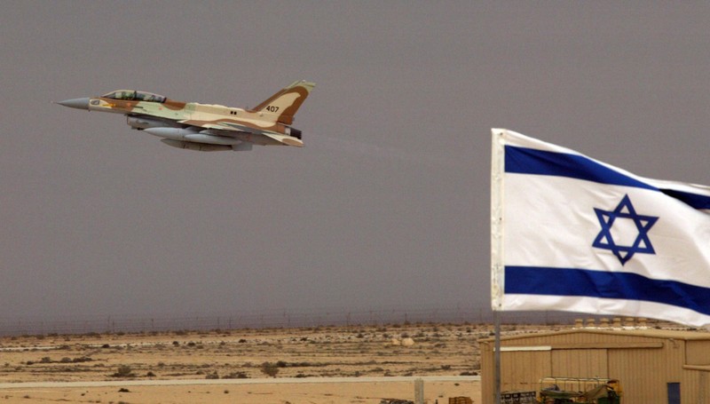 F-16 Israel gio chieu tro tim cach danh up S-300 cua Syria