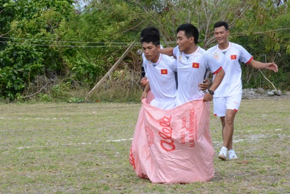 Sac mau tinh ban tren dao Song Tu Dong-Hinh-12