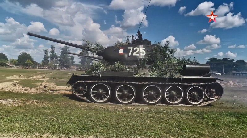 Bao Nga bat ngo tiet lo quoc gia DNA van con su dung T-34-Hinh-12