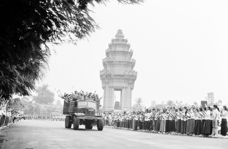 Anh hiem co ve nhung nguoi linh tinh nguyen Viet Nam o Campuchia-Hinh-9