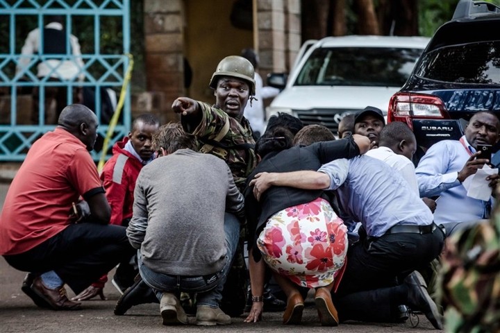 Rung minh hinh anh vu tan cong khung bo dam mau o Kenya-Hinh-10