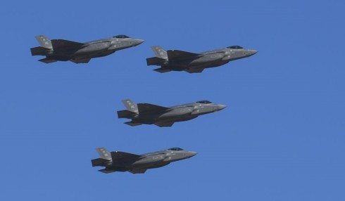 Tiem kich F-35 duoc giao nhiem vu danh chan ten lua dan dao