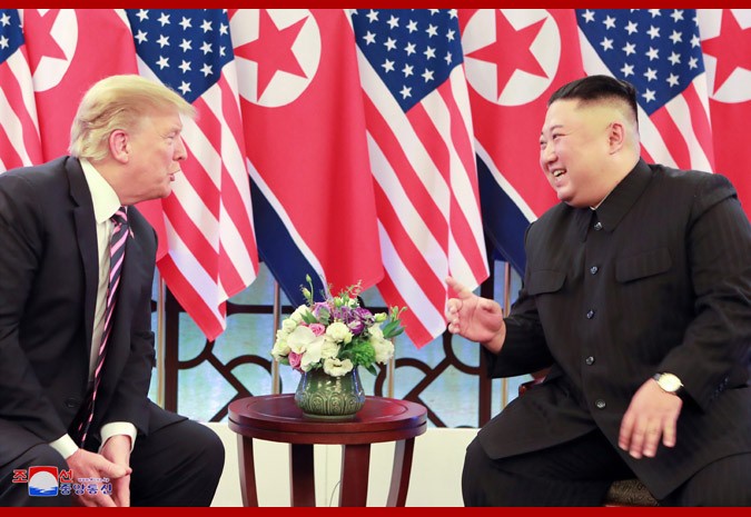 Bo anh doc dao tu phia Trieu Tien ve buoi an toi cua Trump - Kim-Hinh-2