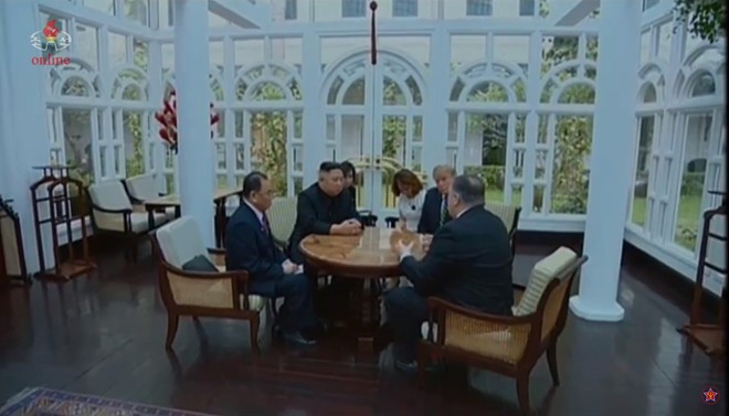 Nguoi Trieu Tien o Ha Noi khoc nuc no khi gap Chu tich Kim Jong-un-Hinh-5