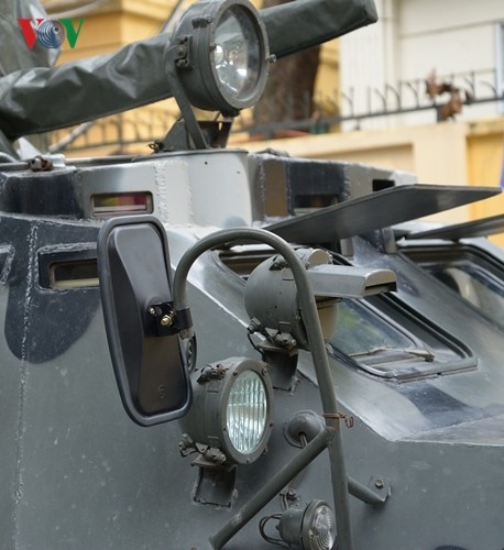 Can canh xe thiet giap BTR-60PB trong bien che quan doi Viet Nam-Hinh-10
