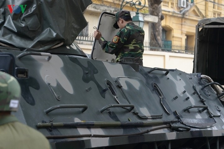 Can canh xe thiet giap BTR-60PB trong bien che quan doi Viet Nam-Hinh-9