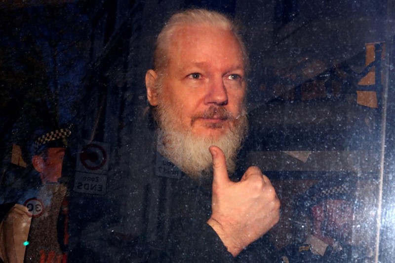 Cuu diep vien My noi gi ve viec nha sang lap WikiLeaks bi bat?
