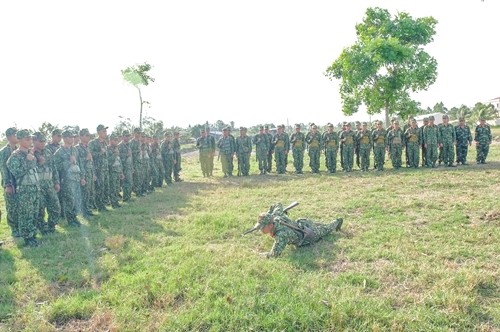 Mot ngay trai nghiem cung tan binh tren thao truong-Hinh-10