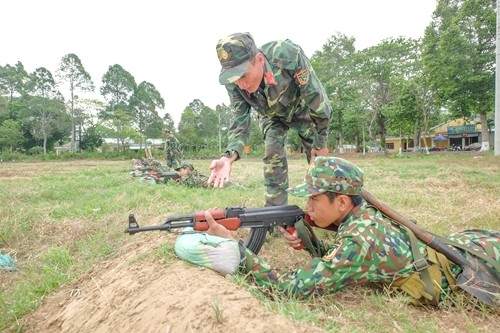 Mot ngay trai nghiem cung tan binh tren thao truong-Hinh-6