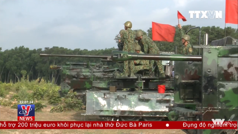 Phao D-44 Viet Nam “hoa rong” bang cach khong ngo-Hinh-14