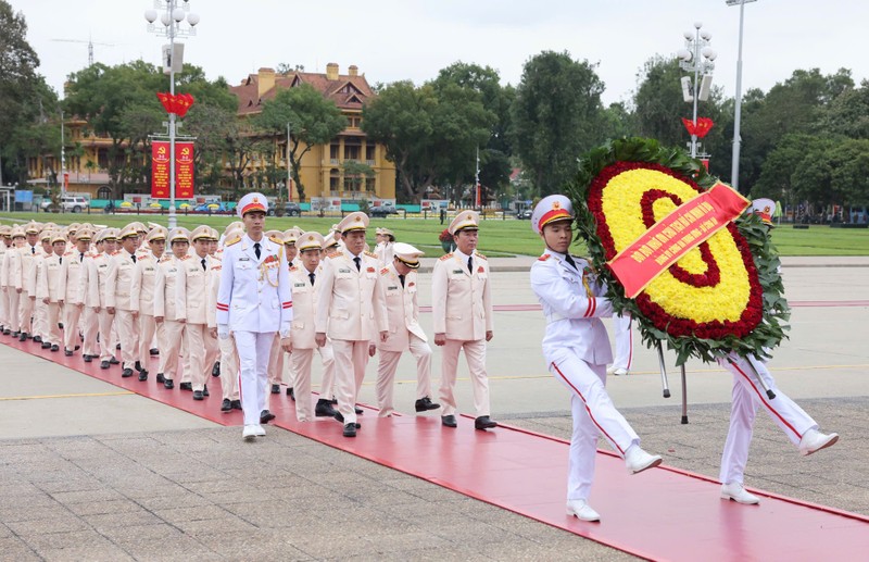 Lanh dao Dang, Nha nuoc vao Lang vieng Chu tich Ho Chi Minh-Hinh-3