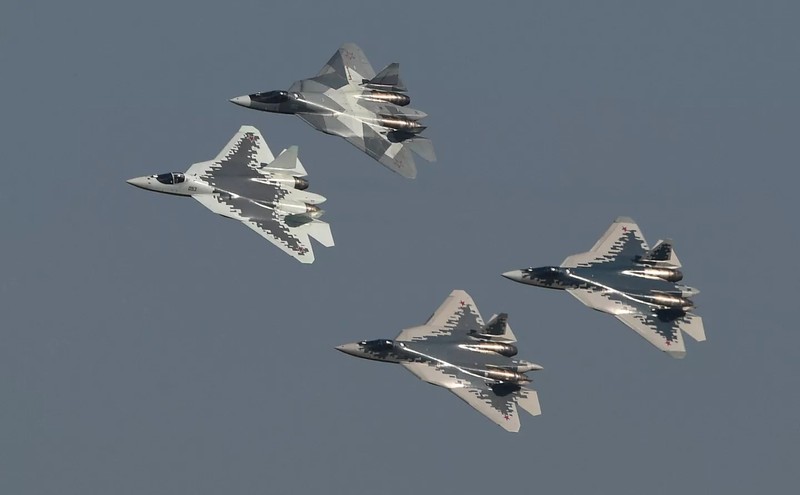 Su-57 chot hop dong dau tien, khach hang than thiet cua Nga