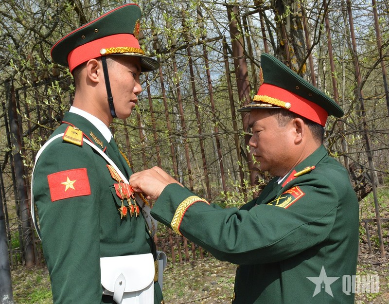 Doan Viet Nam tham gia duyet binh tren Quang truong Do tap luyen buoi dau tien-Hinh-8