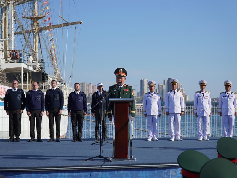 Nga bàn giao tàu nghiên cứu khoa học "Giáo sư Gagarinsky" cho Việt Nam - Hình 2 Nga ban giao tau nghien cuu khoa hoc