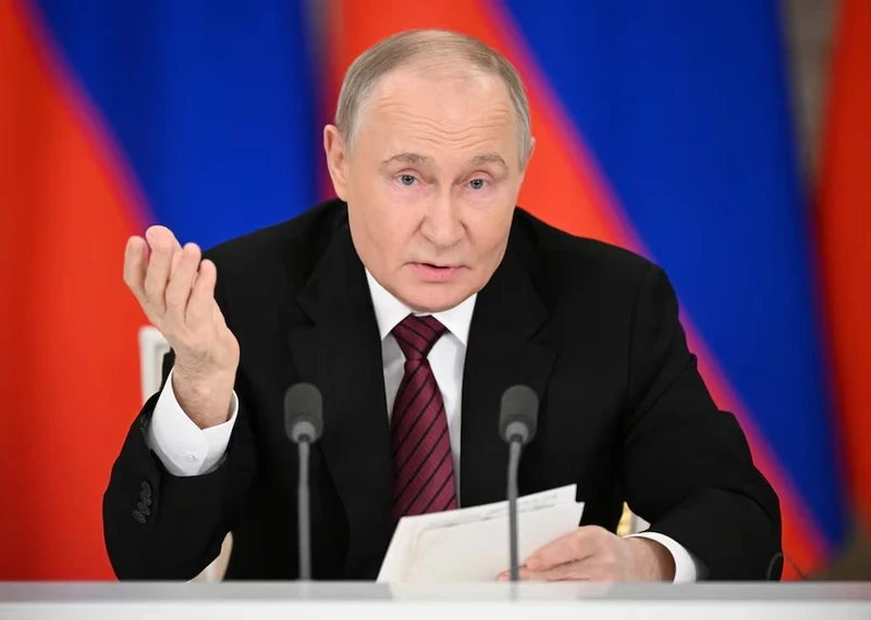 Tong thong Nga Putin de xuat dam phan hoa binh truc tiep voi Ukraine