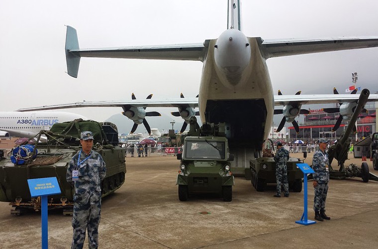 Lo nuoc dau tien dam mua van tai co Y-9E Trung Quoc-Hinh-3