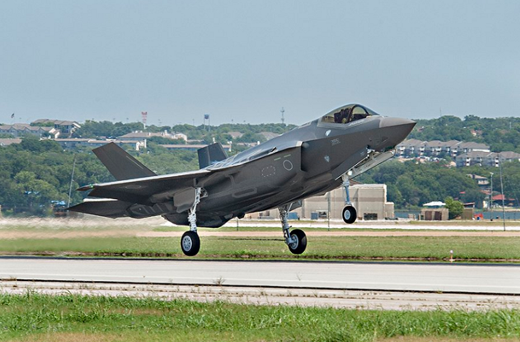 Nhan tiem kich F-35, Nhat Ban 