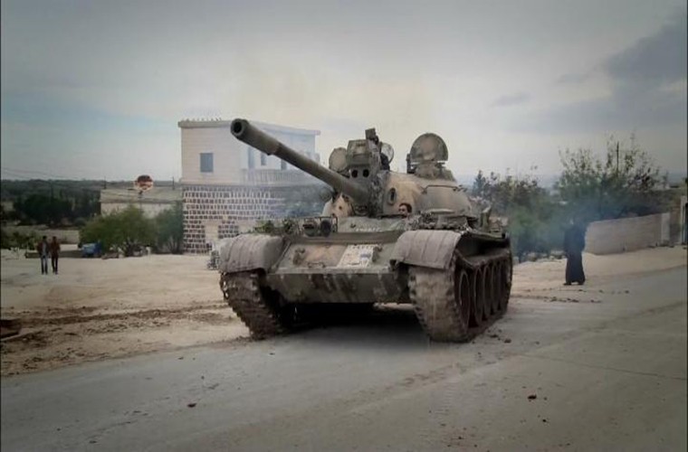 Kinh ngac xe tang T-55 Syria duoc Trieu Tien nang cap-Hinh-3