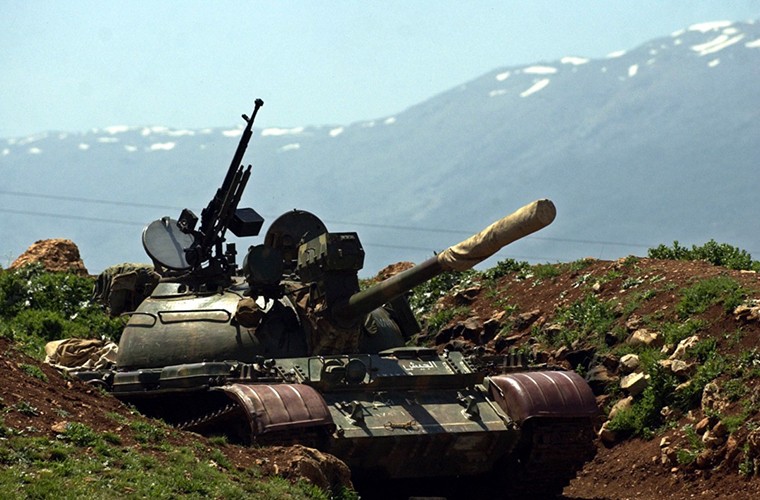 Kinh ngac xe tang T-55 Syria duoc Trieu Tien nang cap-Hinh-5