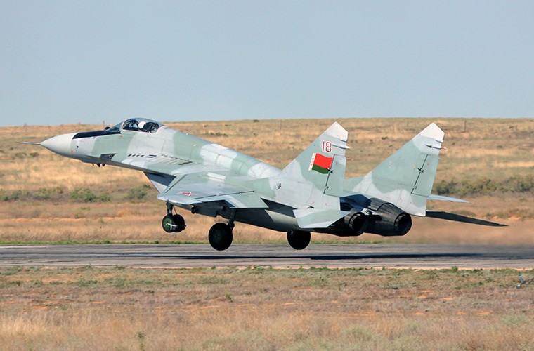 Phat them 8 tiem kich MiG-29 Belarus tang cho Serbia-Hinh-2